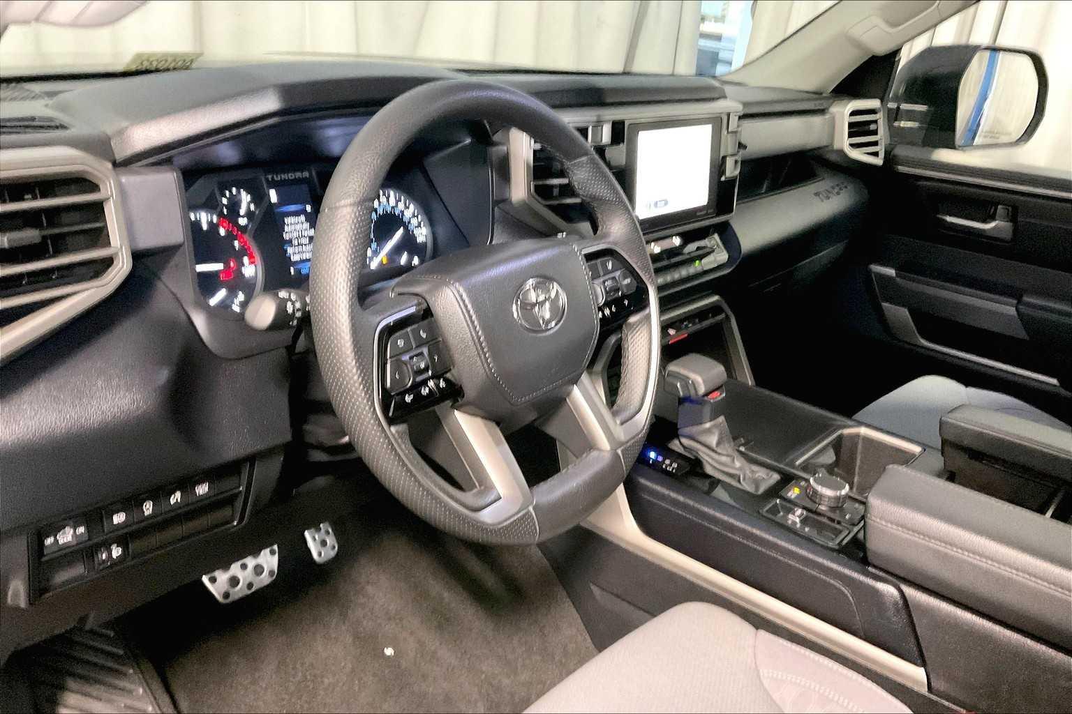 2023 Toyota Tundra SR5 - Photo 8