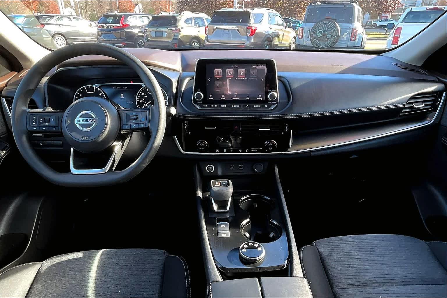 2021 Nissan Rogue SV - Photo 21