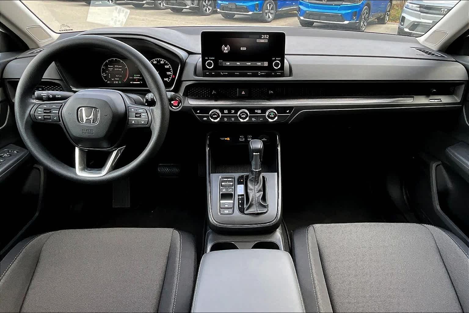 2025 Honda CR-V EX - Photo 11