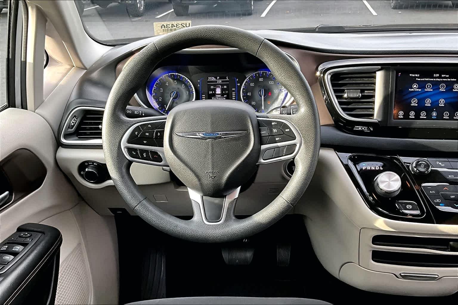 2018 Chrysler Pacifica L - Photo 18