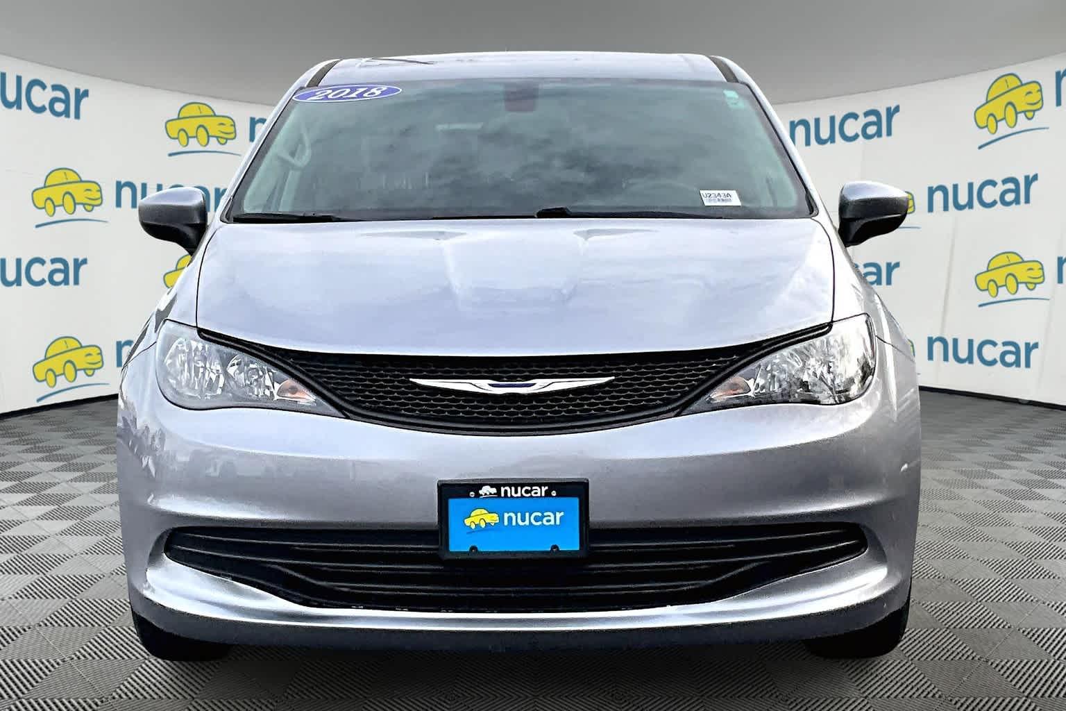 2018 Chrysler Pacifica L - Photo 2