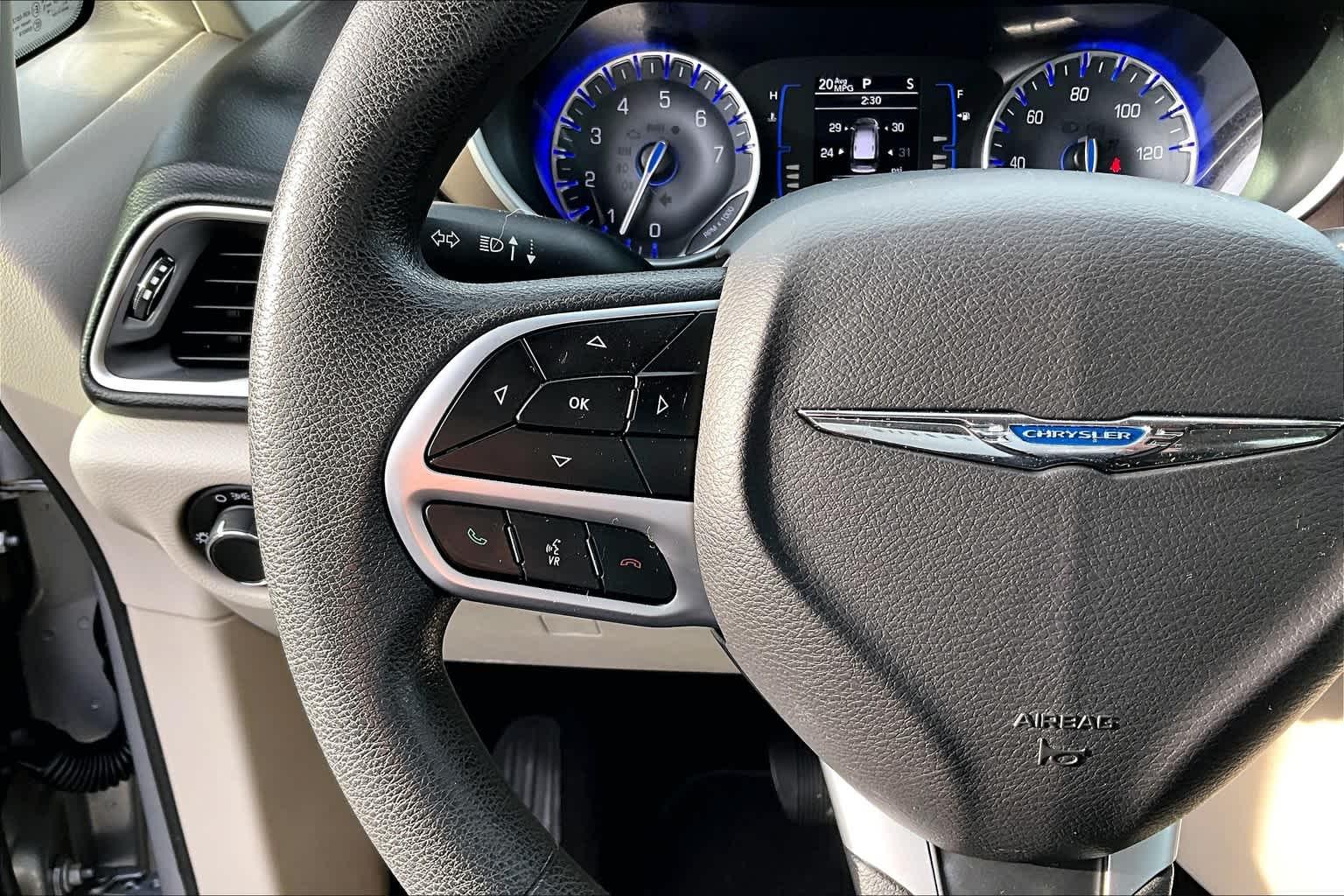 2018 Chrysler Pacifica L - Photo 24