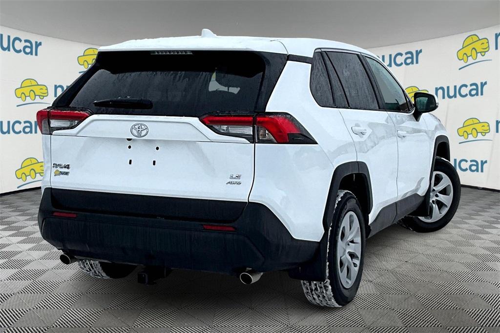 2023 Toyota RAV4 LE - Photo 6