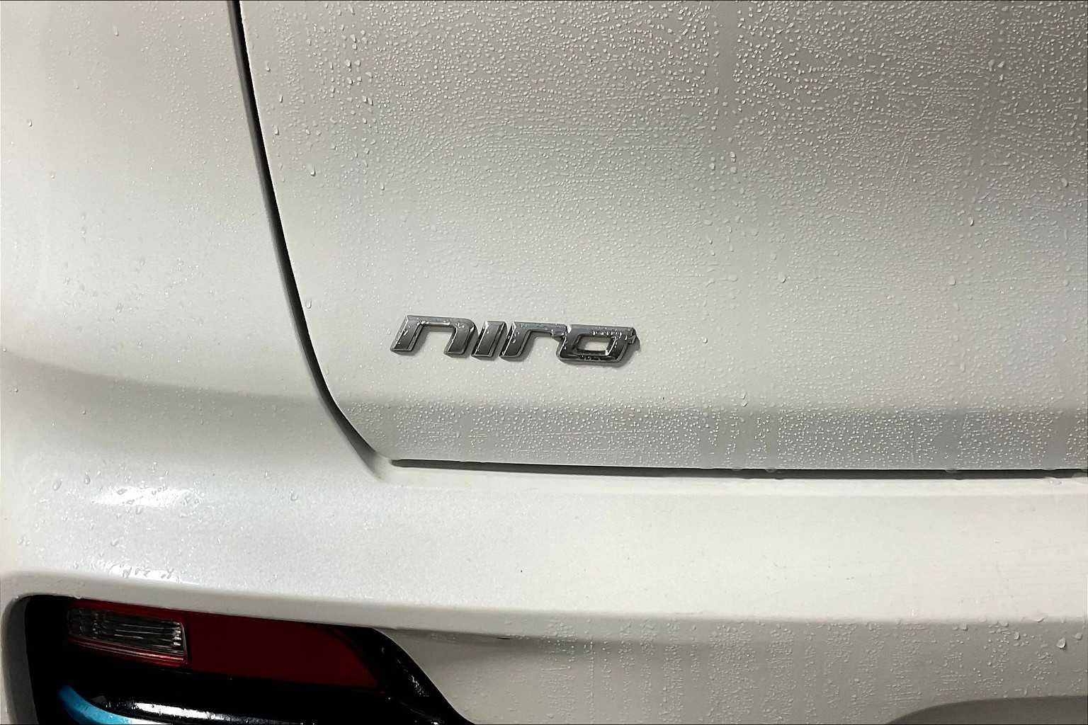 2022 Kia Niro EV EX - Photo 28