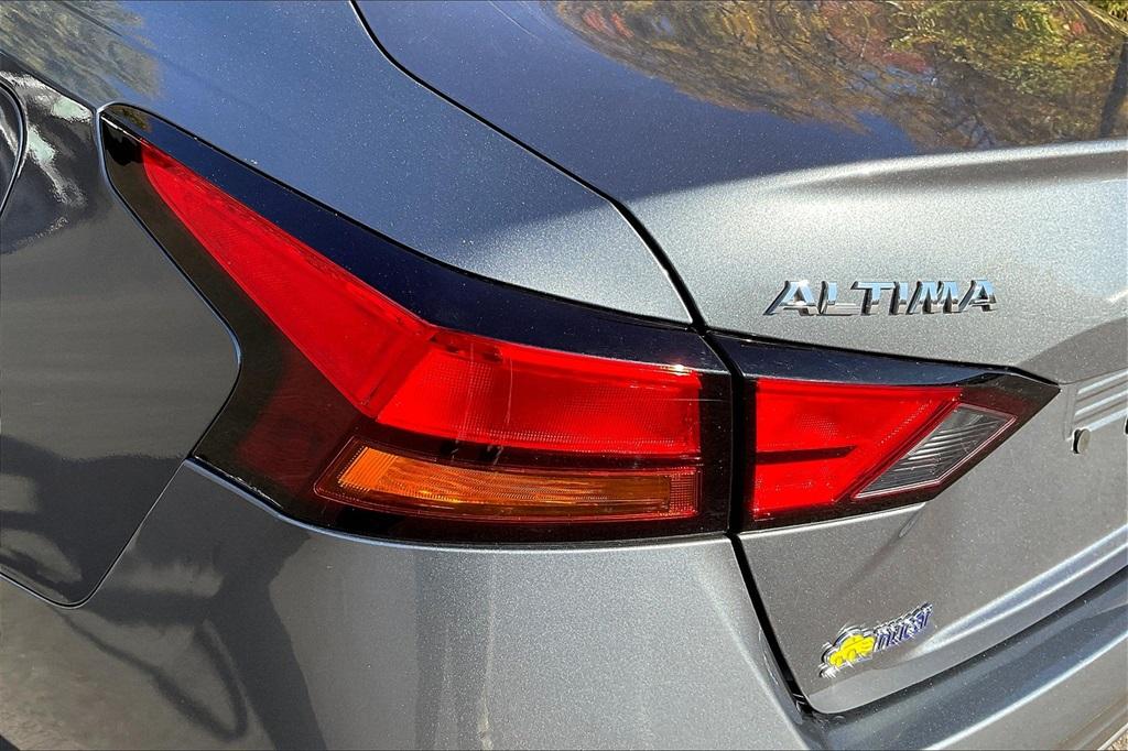 2021 Nissan Altima 2.5 SR - Photo 31