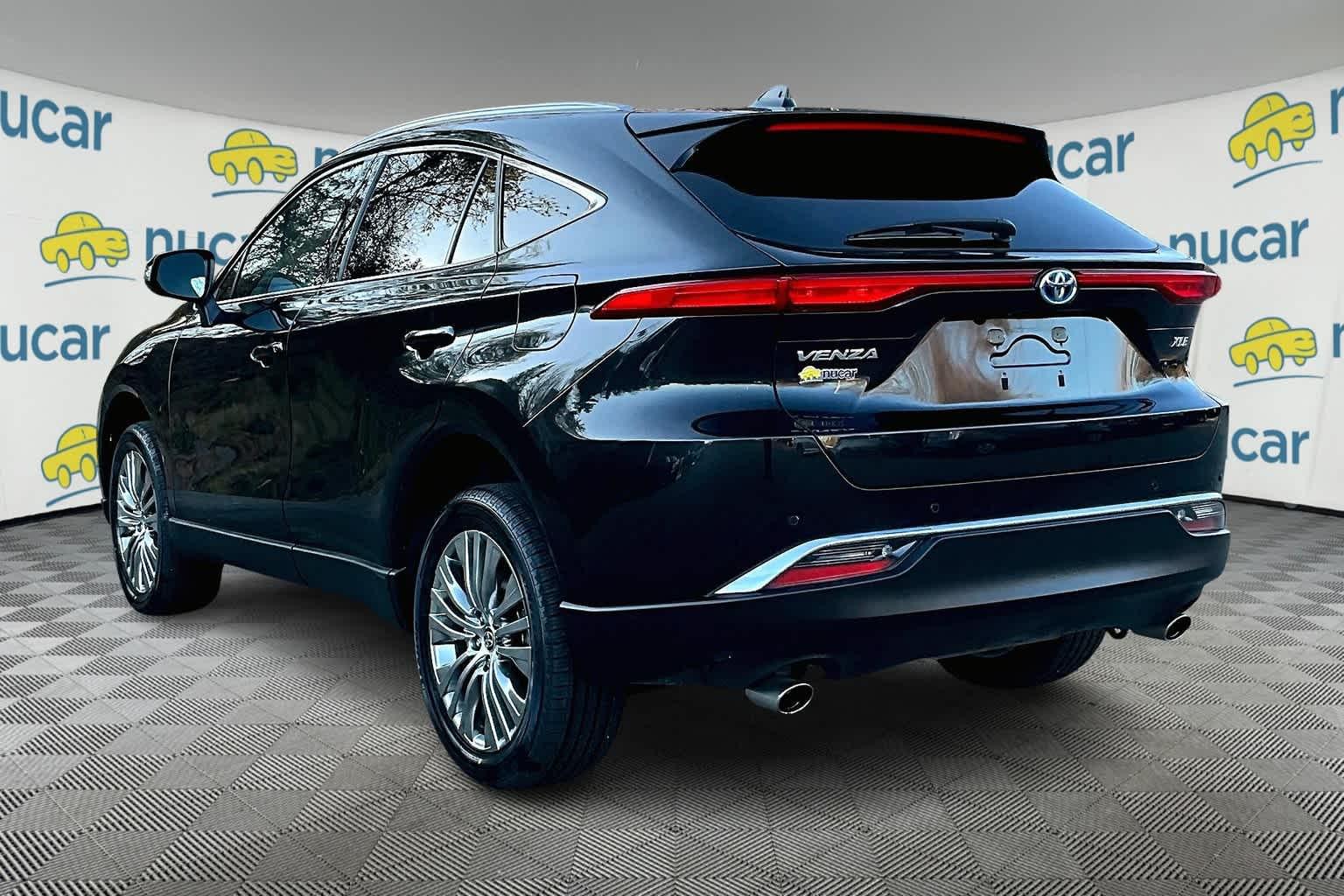 2023 Toyota Venza XLE - Photo 4