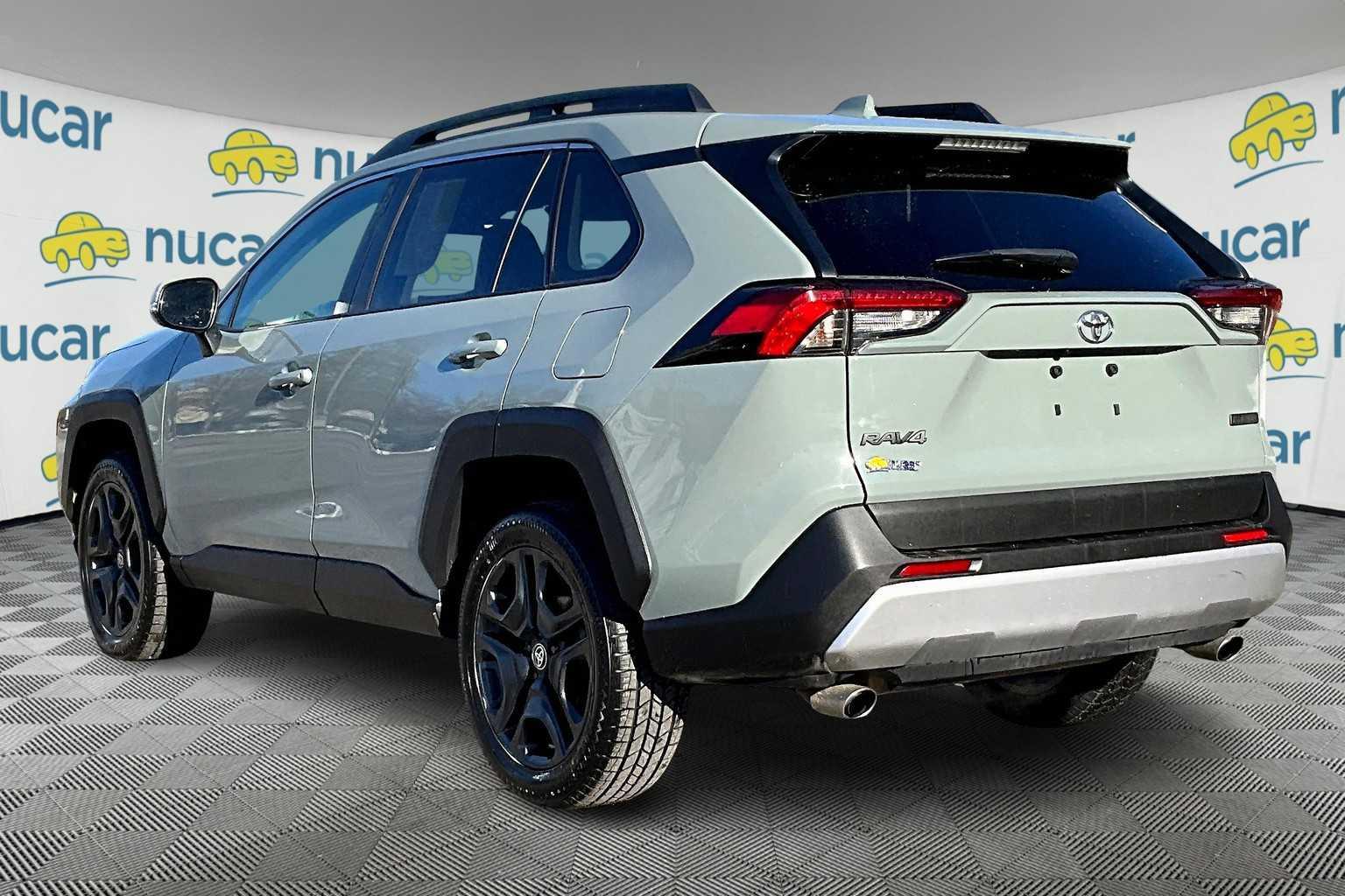 2022 Toyota RAV4 Adventure - Photo 4