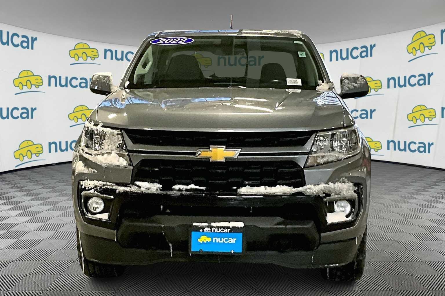 2022 Chevrolet Colorado 4WD LT - Photo 2