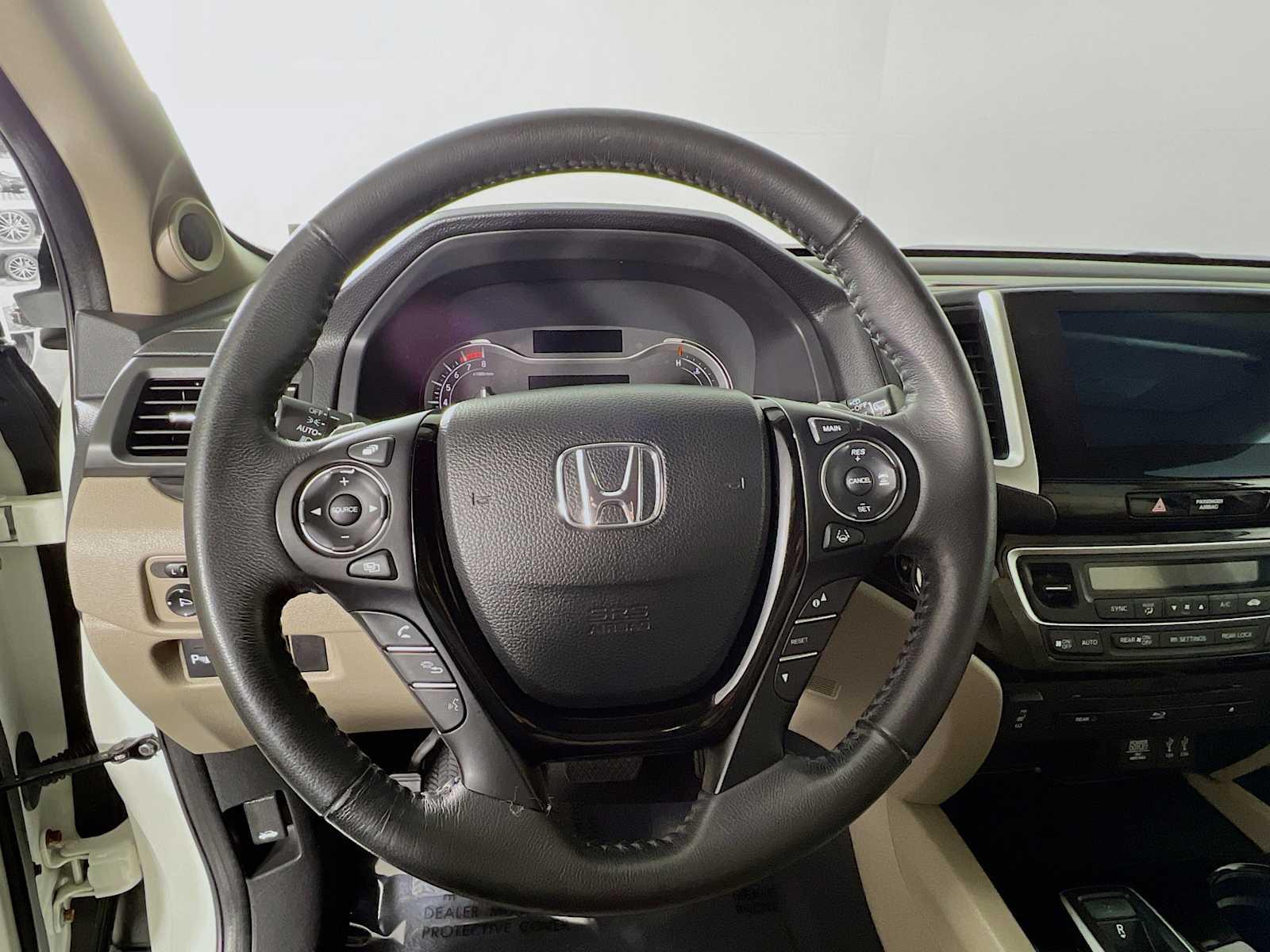 2016 Honda Pilot Touring - Photo 11