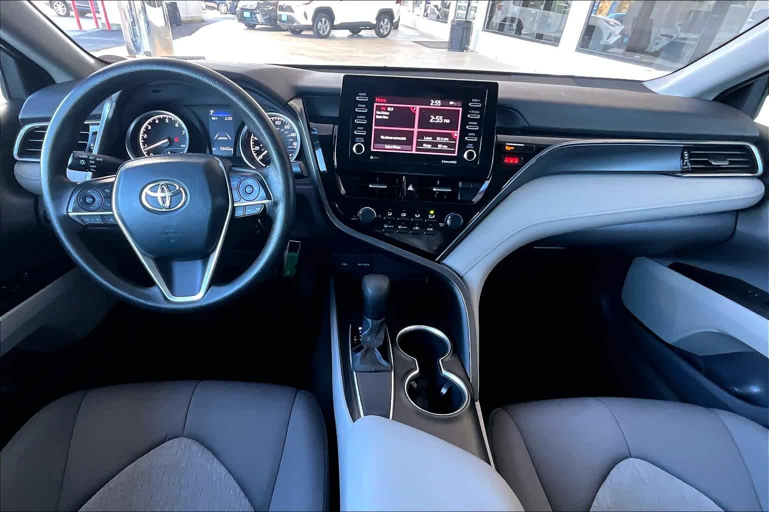 2021 Toyota Camry LE - Photo 21