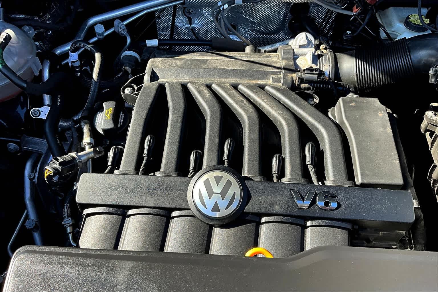 2021 Volkswagen Atlas 3.6L V6 SE w/Technology - Photo 34