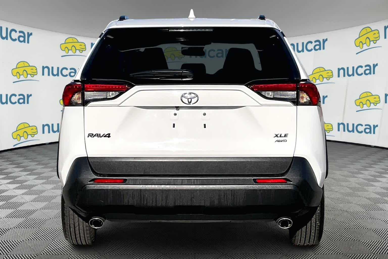 2023 Toyota RAV4 XLE - Photo 5