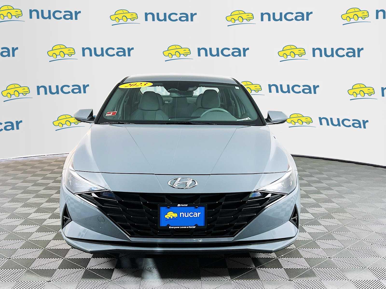 2023 Hyundai Elantra SEL - Photo 2