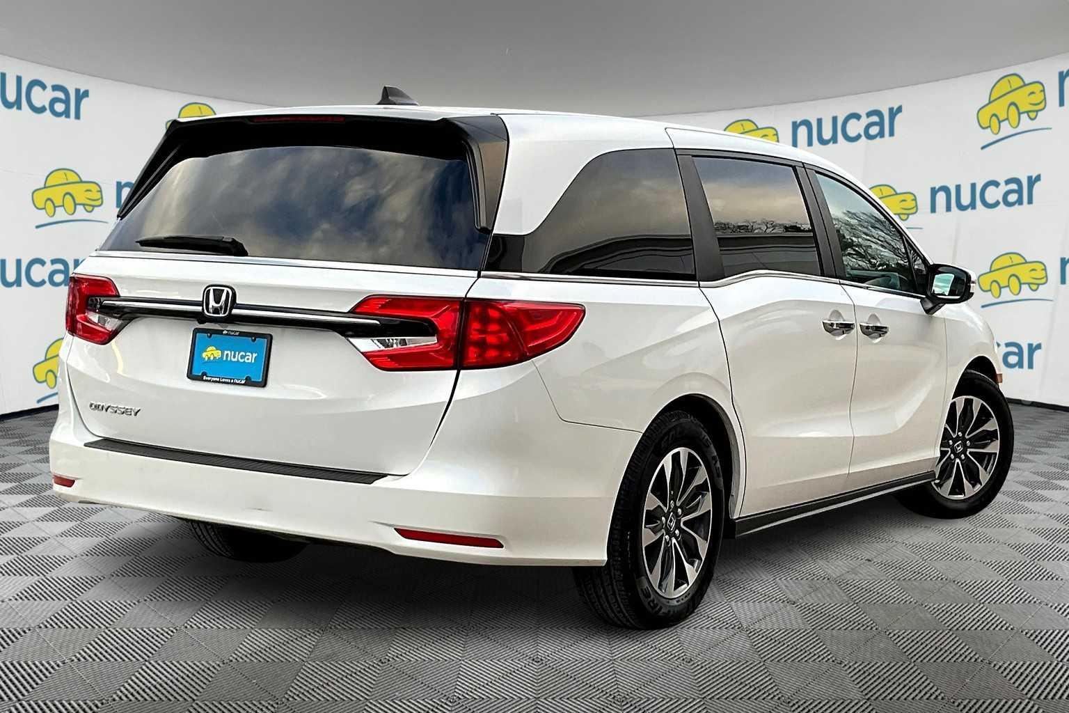 2022 Honda Odyssey EX-L - Photo 11