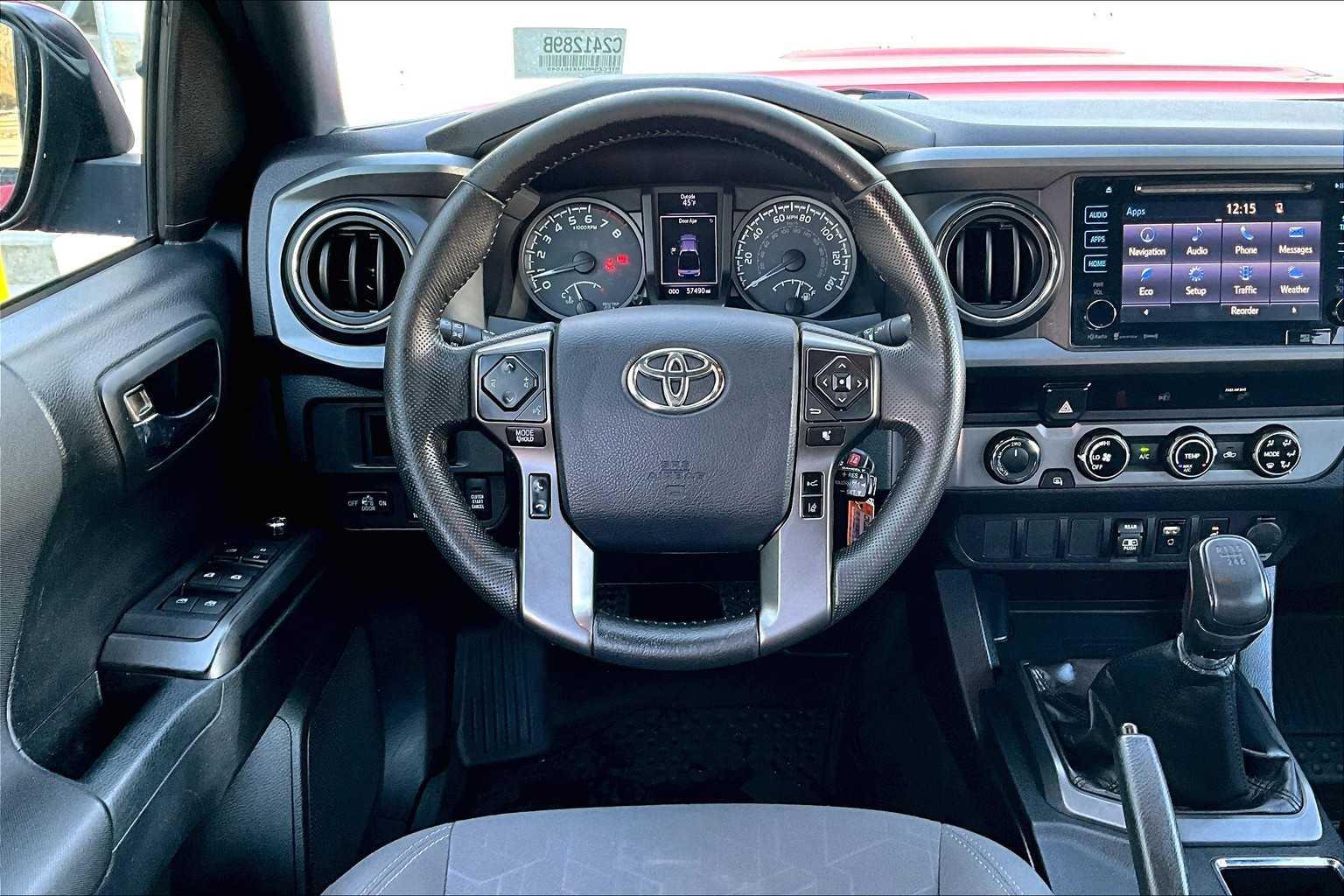 2018 Toyota Tacoma TRD Sport Double Cab 5 Bed V6 4x4 MT - Photo 17