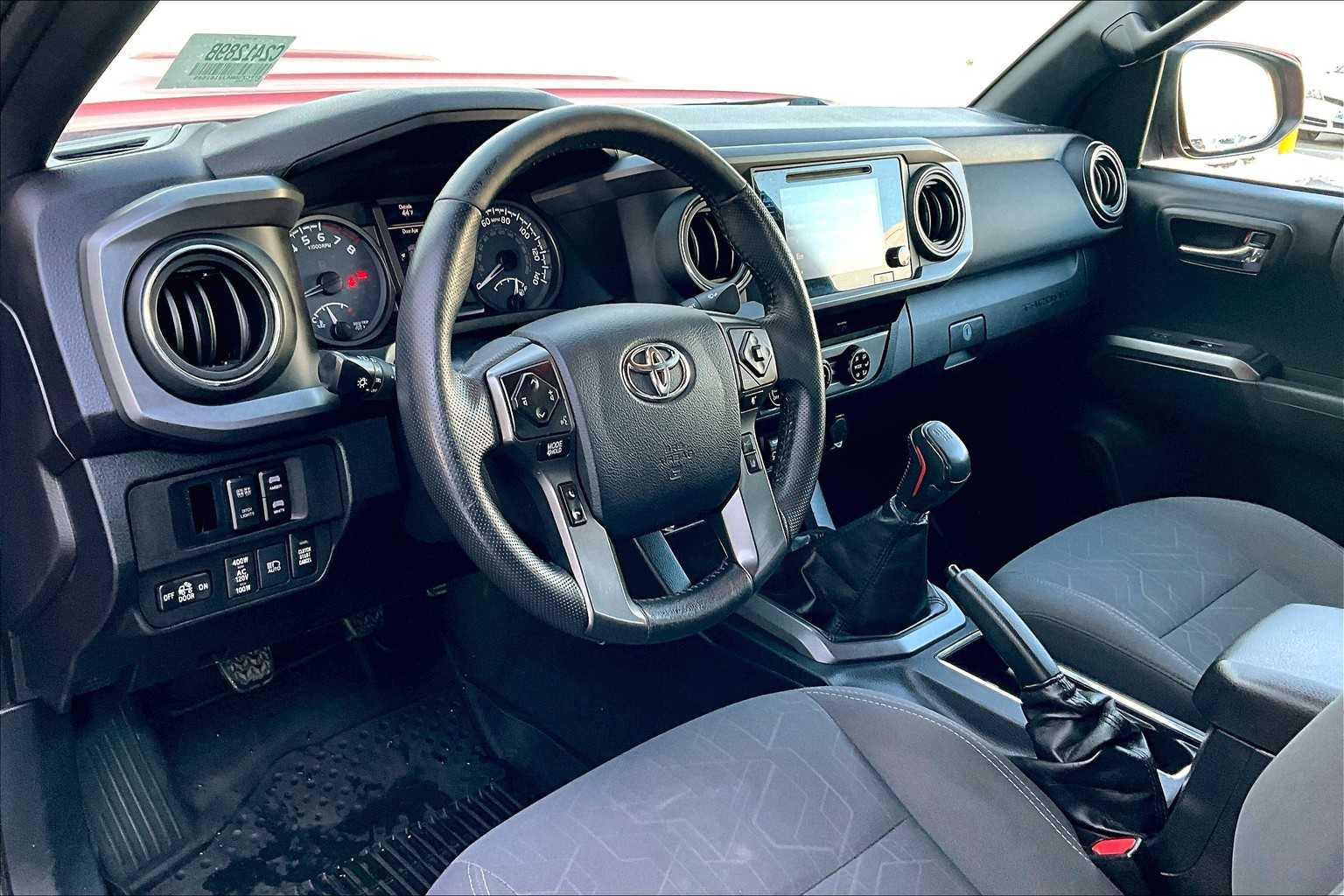 2018 Toyota Tacoma TRD Sport Double Cab 5 Bed V6 4x4 MT - Photo 8