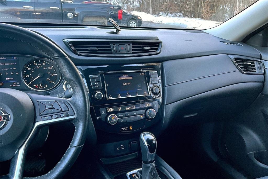 2019 Nissan Rogue SV - Photo 18