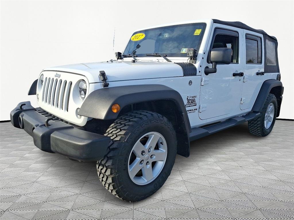 2017 Jeep Wrangler  - Photo 3