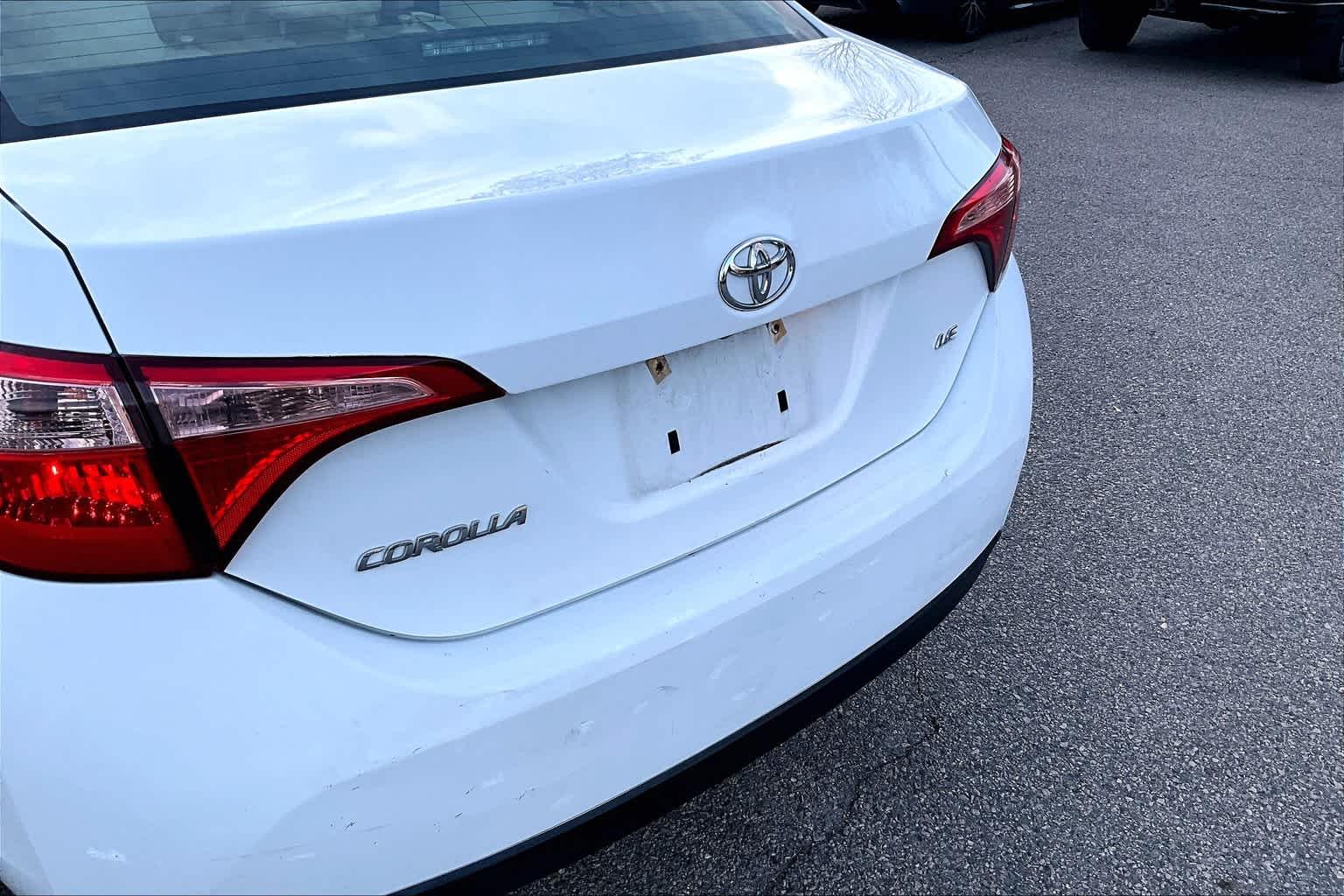 2017 Toyota Corolla LE - Photo 7