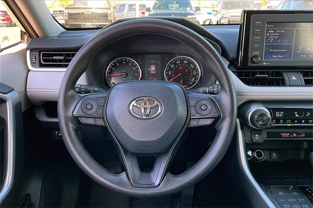 2021 Toyota RAV4 XLE - Photo 11