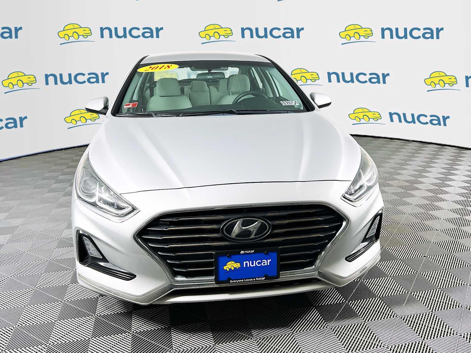 2018 Hyundai Sonata SE - Photo 2