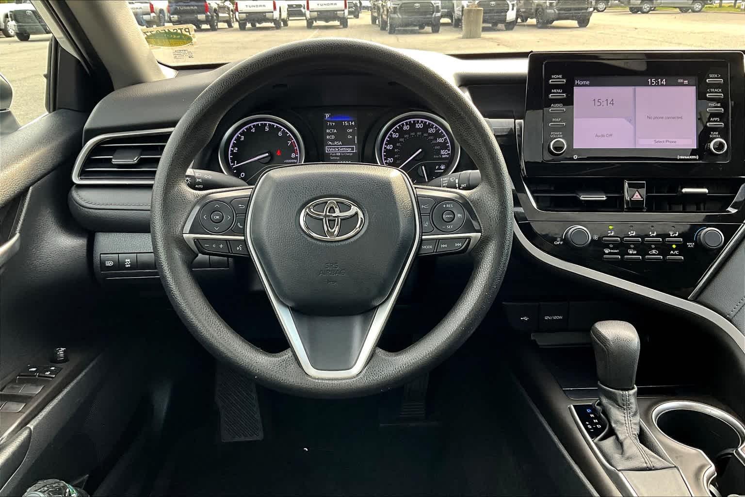 2021 Toyota Camry LE - Photo 17