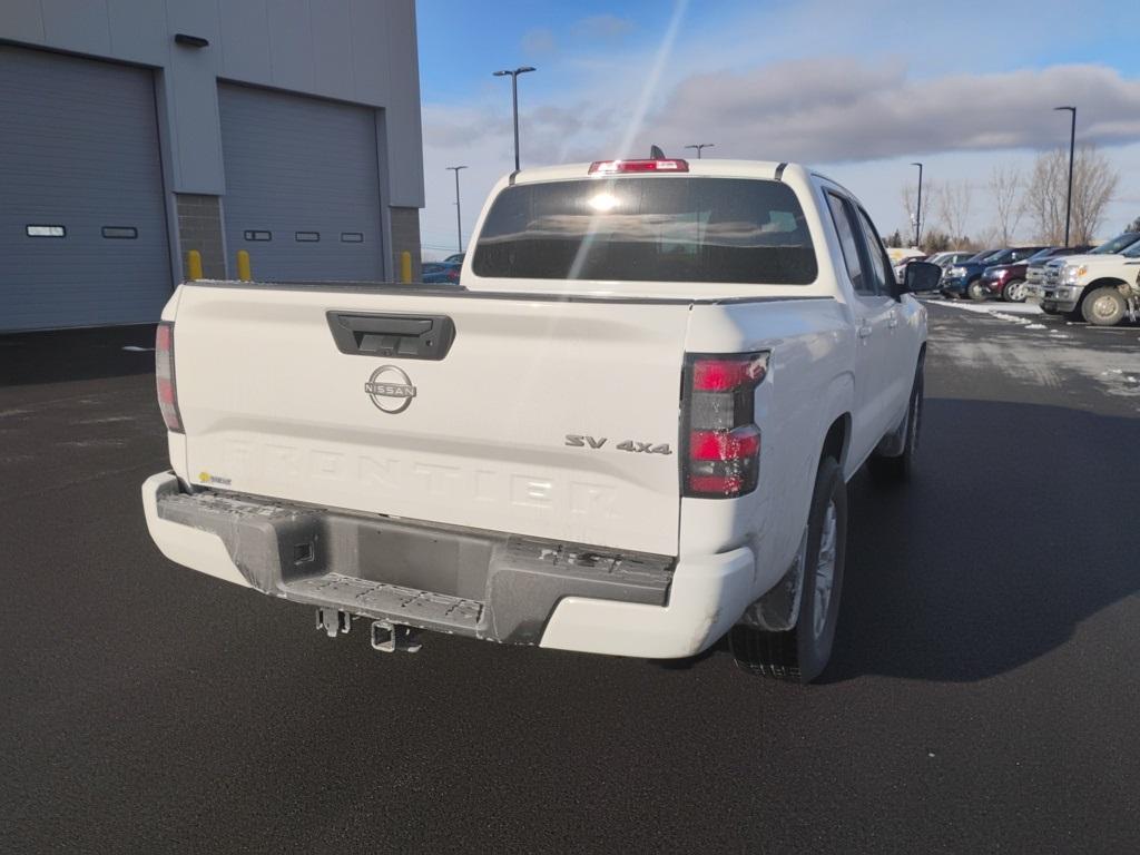 2022 Nissan Frontier SV - Photo 5