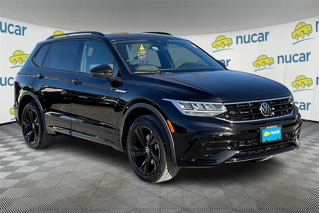 2024 Volkswagen Tiguan 2.0T SE R-Line Black