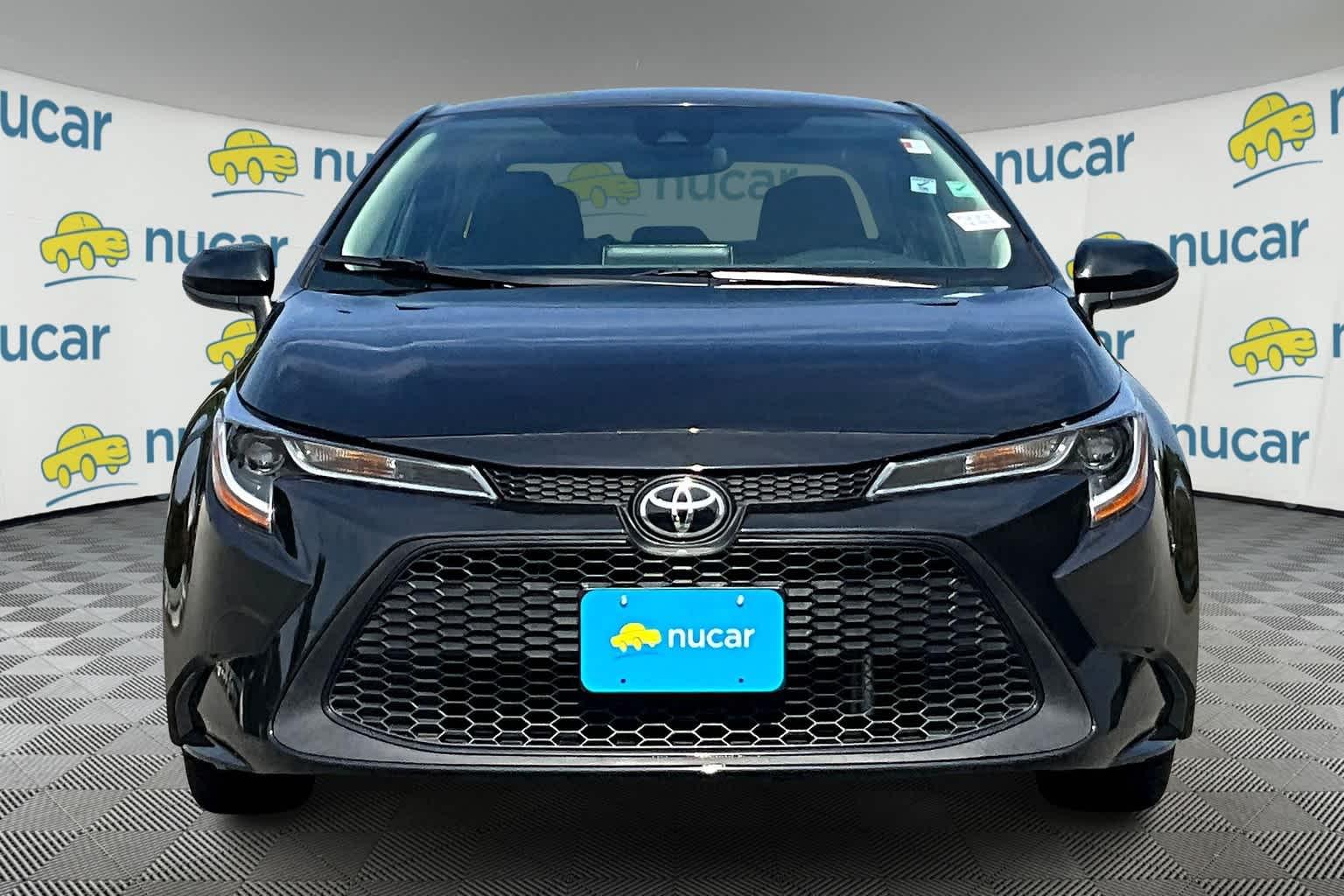 2021 Toyota Corolla LE - Photo 2