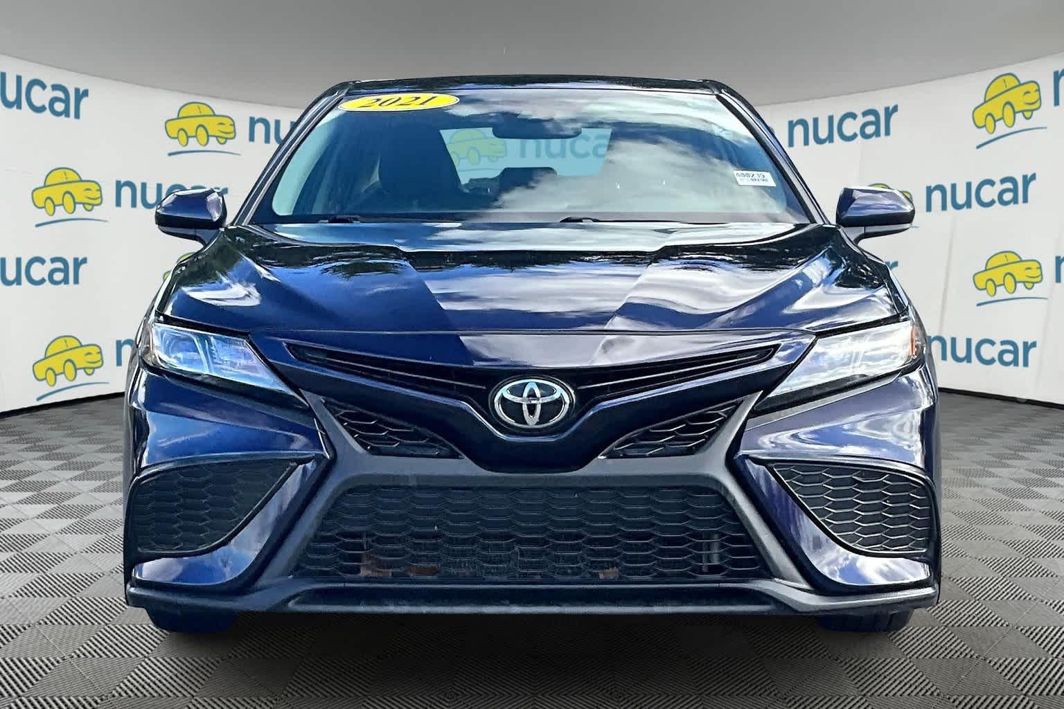 2021 Toyota Camry SE - Photo 2