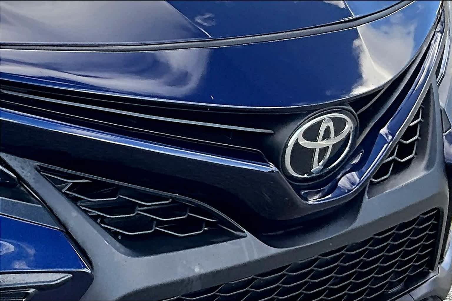 2021 Toyota Camry SE - Photo 31