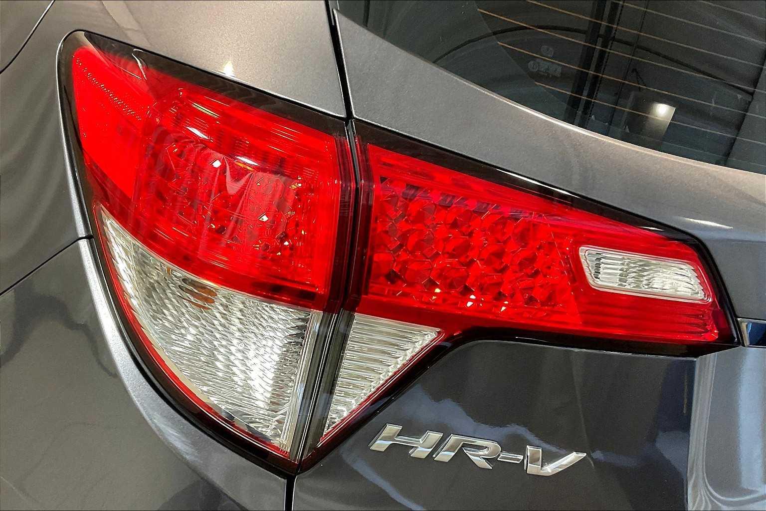 2021 Honda HR-V LX - Photo 32