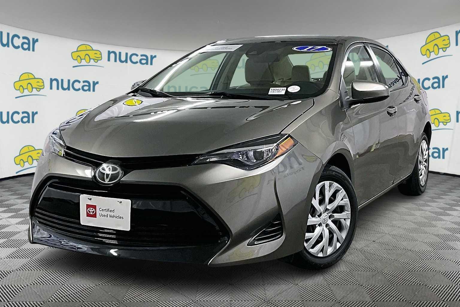 2017 Toyota Corolla LE - Photo 3