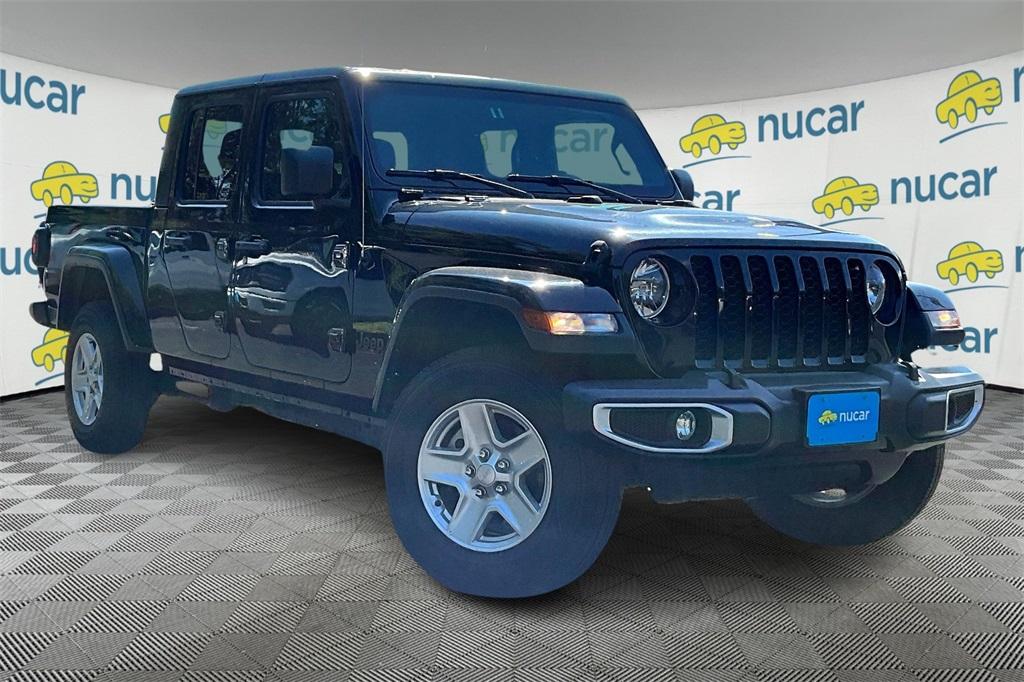 2022 Jeep Gladiator Sport