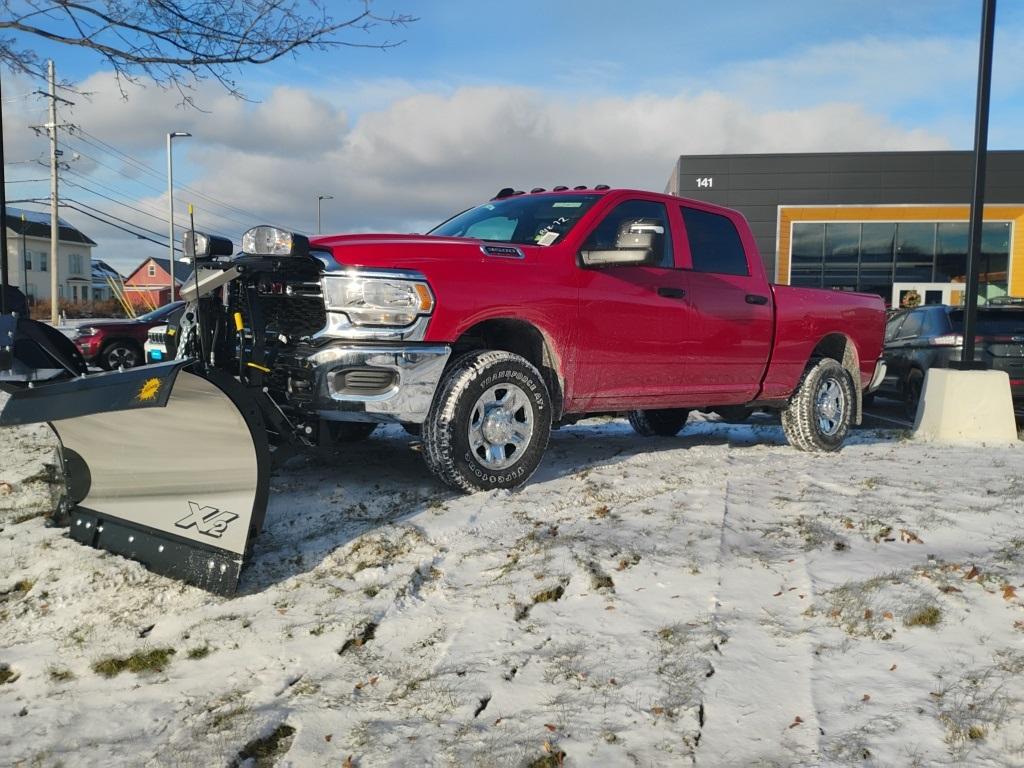 2024 Ram 3500 Tradesman - Photo 2