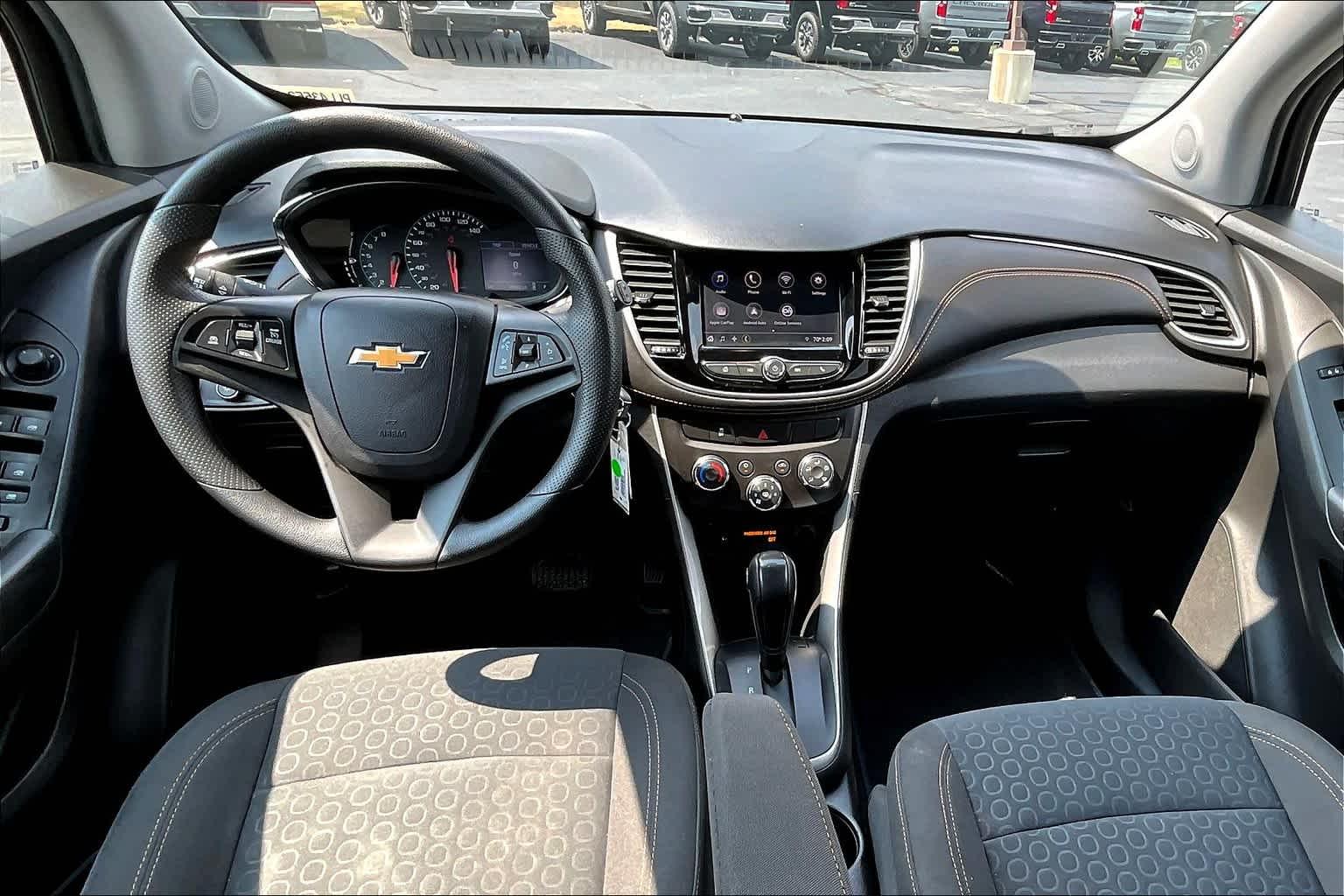 2021 Chevrolet Trax LS - Photo 20