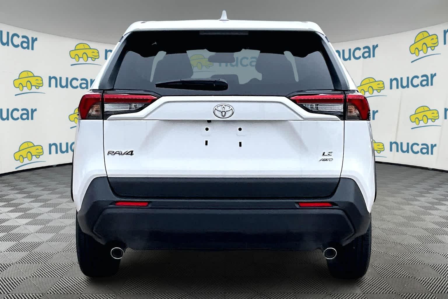 2025 Toyota RAV4 LE - Photo 6