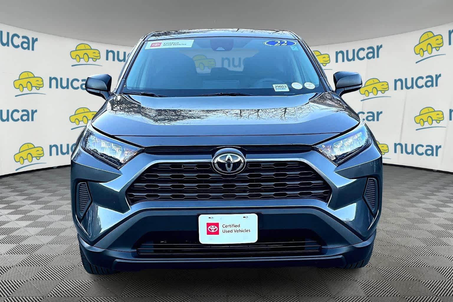 2022 Toyota RAV4 LE - Photo 2