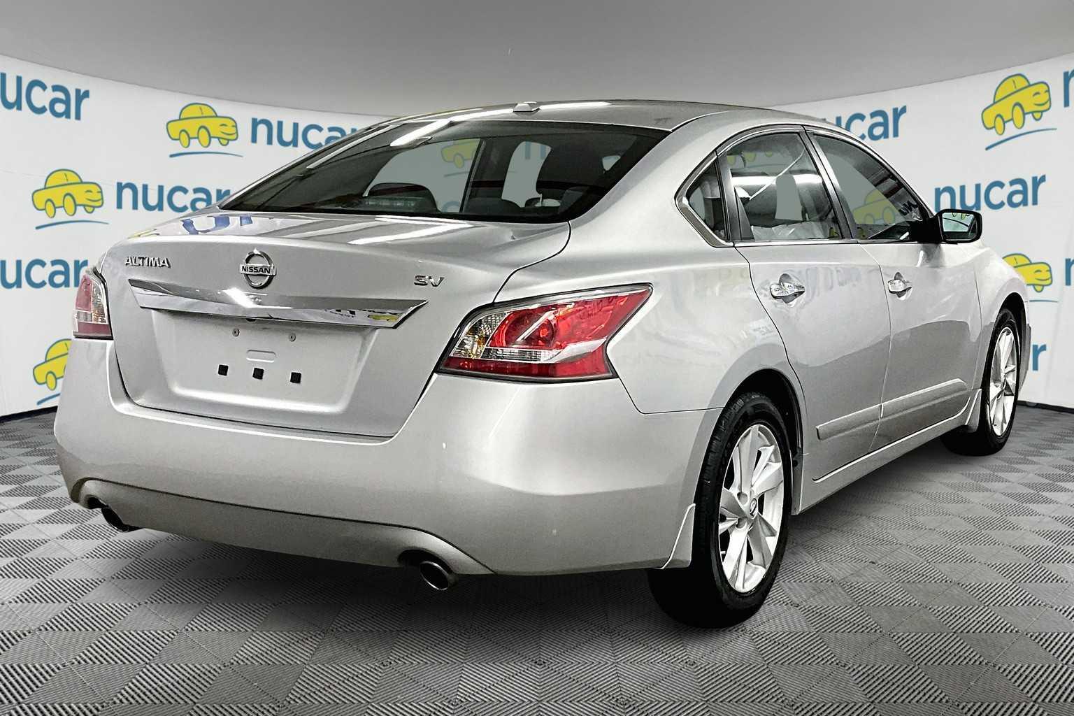 2015 Nissan Altima 2.5 SV - Photo 6