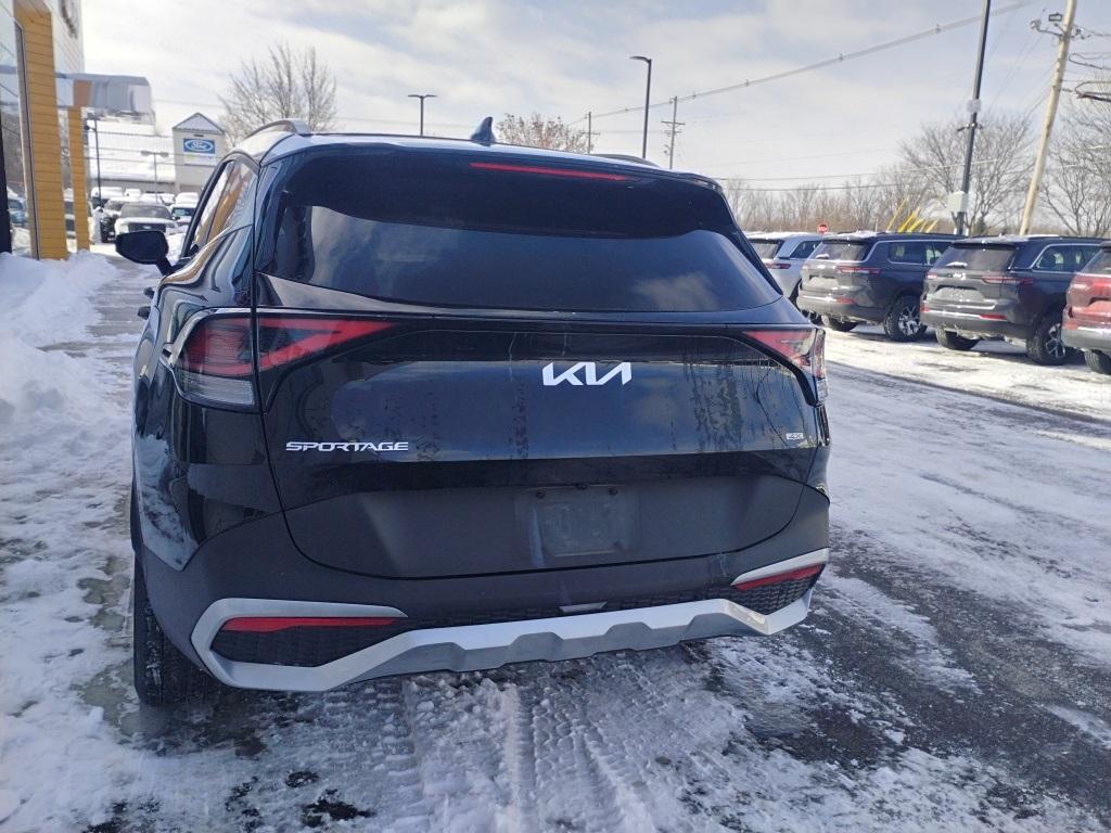 2023 Kia Sportage EX - Photo 3