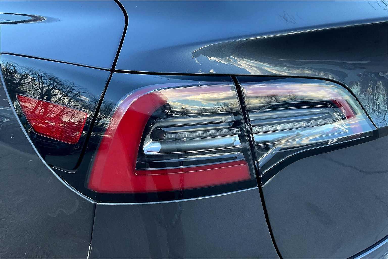 2018 Tesla Model 3 Long Range Battery - Photo 33