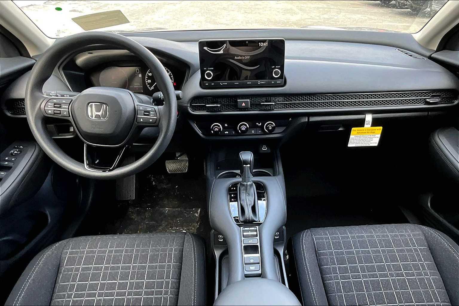 2025 Honda HR-V LX - Photo 12