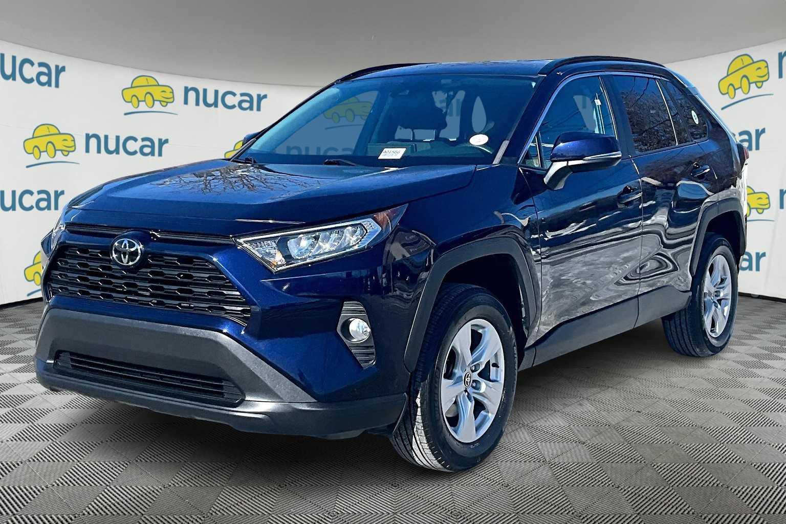 2021 Toyota RAV4 XLE - Photo 3