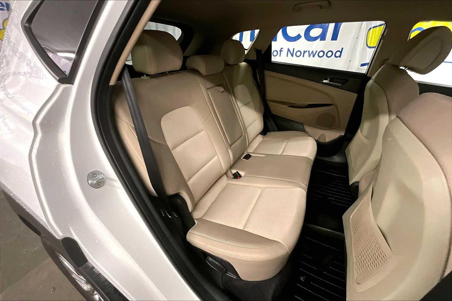 2018 Hyundai Tucson SE - Photo 16