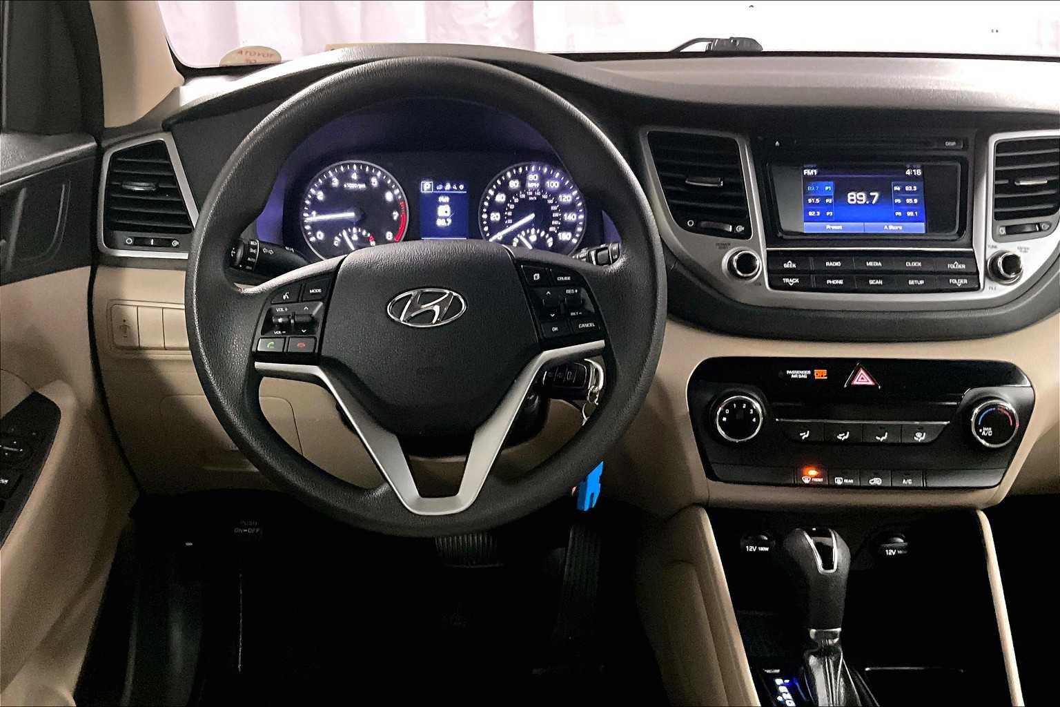 2018 Hyundai Tucson SE - Photo 17