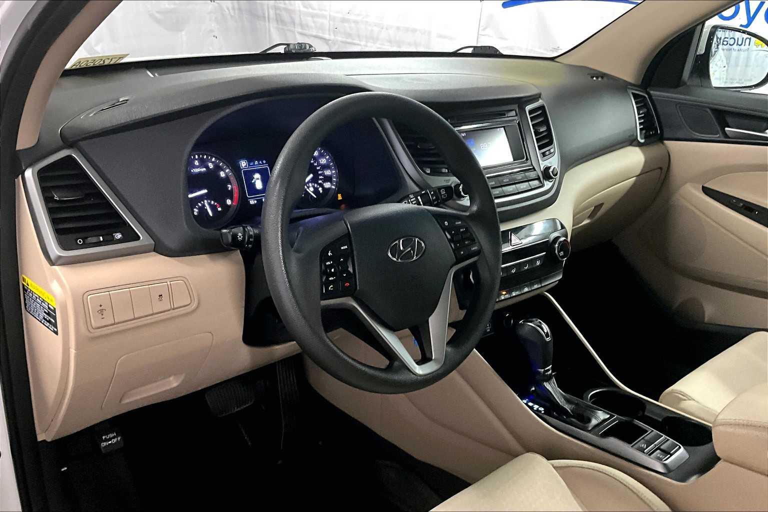 2018 Hyundai Tucson SE - Photo 8