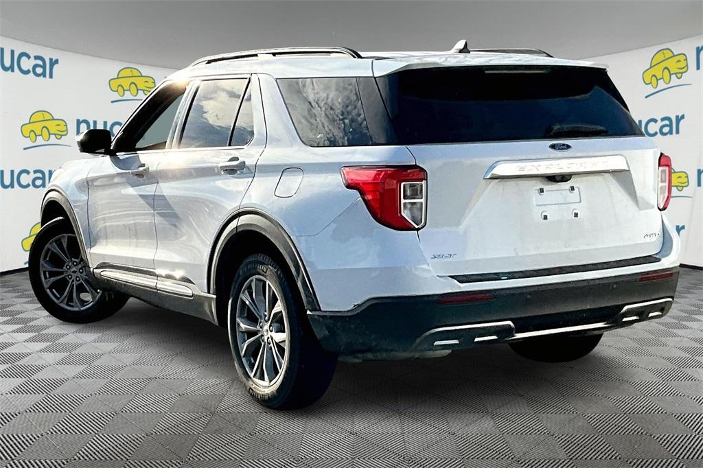 2023 Ford Explorer XLT - Photo 4